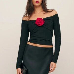 Reformation Shaye Off the Shoulder Resette Rose Bud Long Sleeve Knit Top V Neck